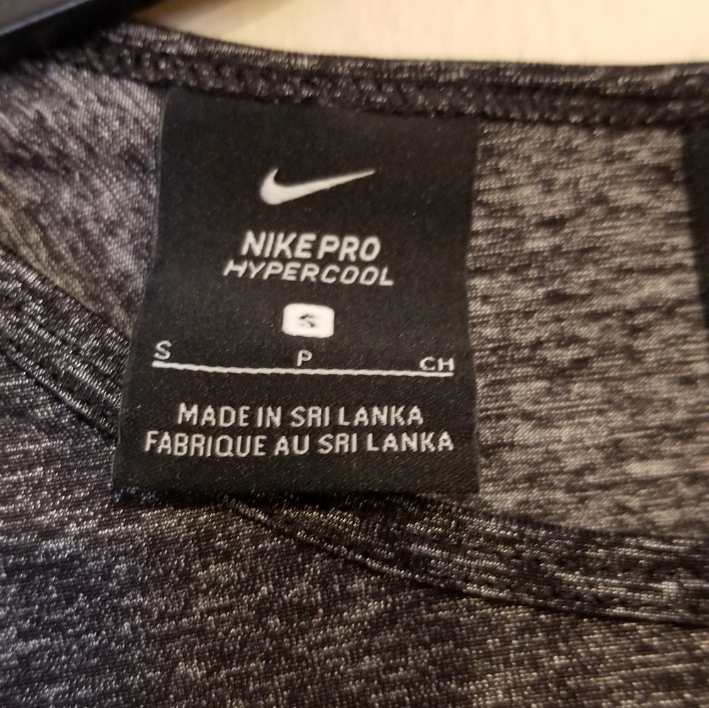 NIKE PRO Hypercool Gray Long Sleeve Workout Top  S - Picture 8 of 8